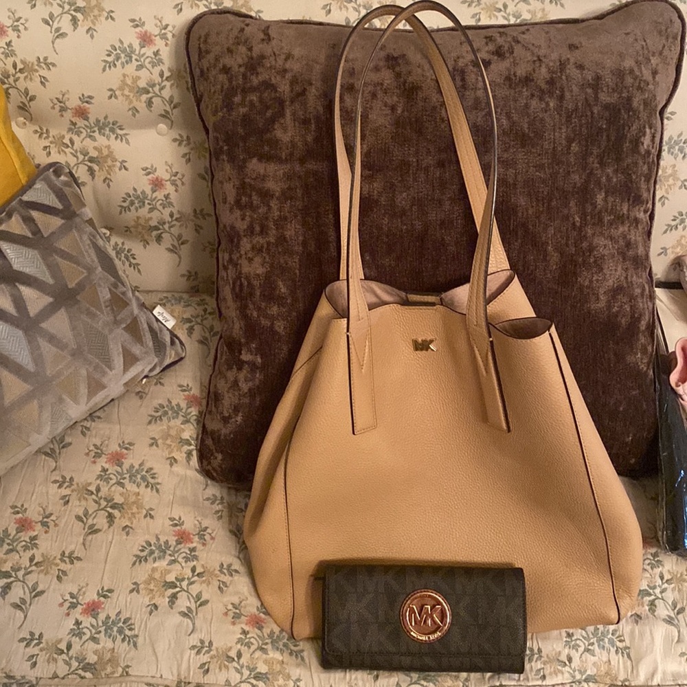 Michael Kors Purse set - pebbled leather tan purse and classic wallet - used